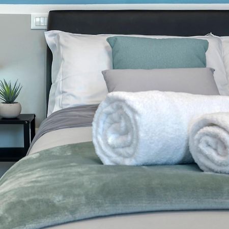 Front Station Apartment - Stazione Centrale Di Bolonya Dış mekan fotoğraf