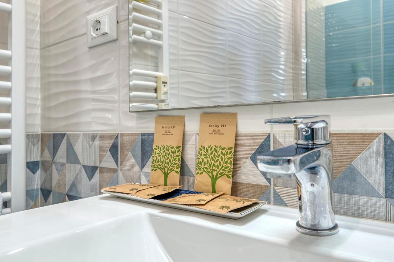 Front Station Apartment - Stazione Centrale Di Bolonya Dış mekan fotoğraf