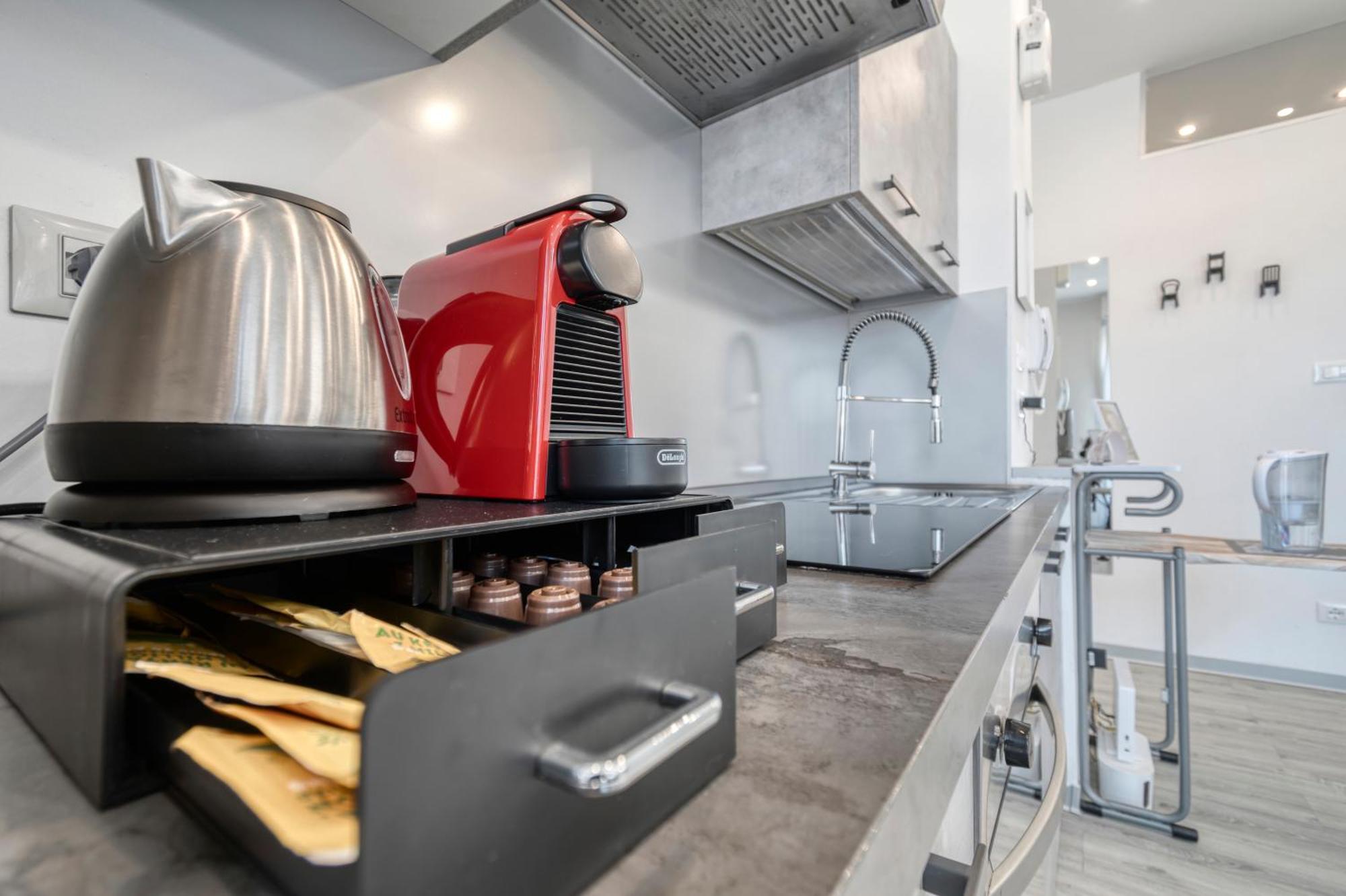 Front Station Apartment - Stazione Centrale Di Bolonya Dış mekan fotoğraf